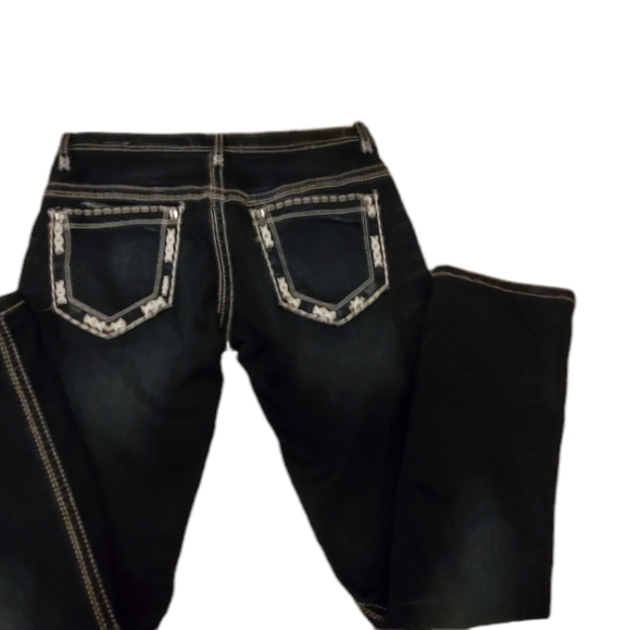 Aquarius, Day Trip Jeans, Size 27" low rise - Picture 7 of 7